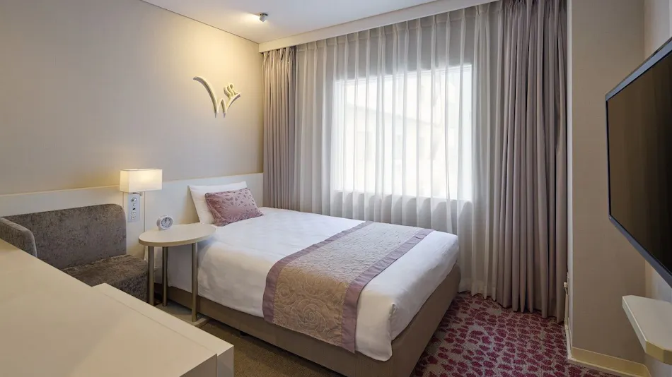Kobe Sannomiya Tokyu REI Hotel