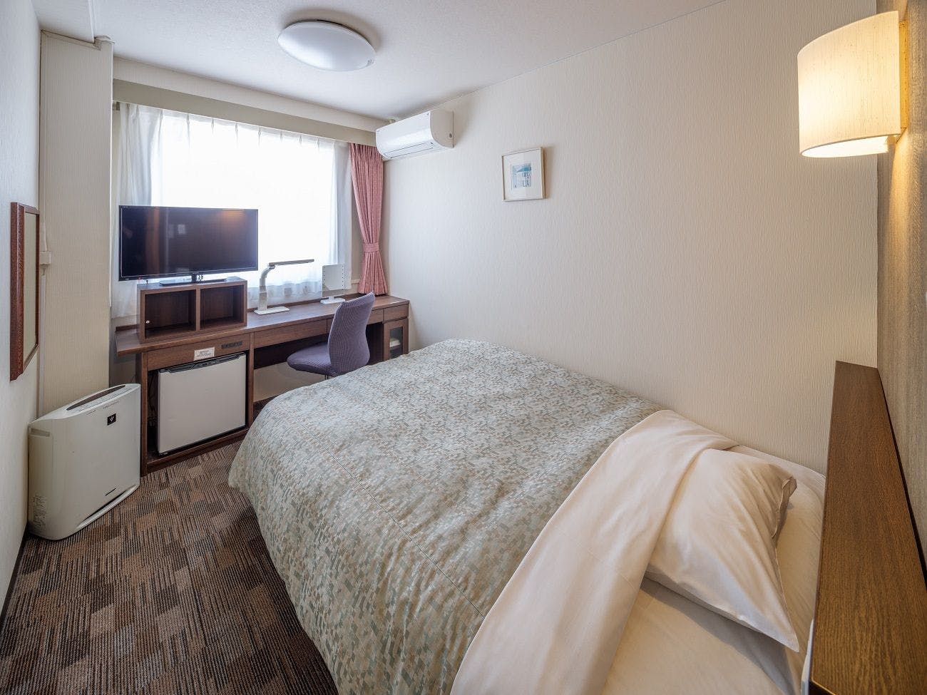 セミダブルルーム