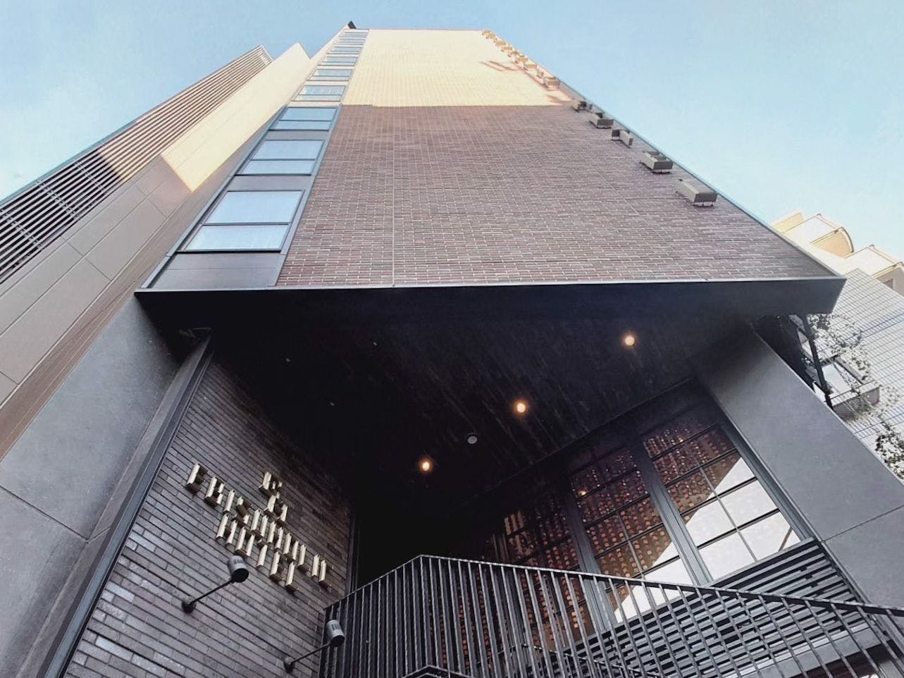 インダストリアルなレンガ調外観