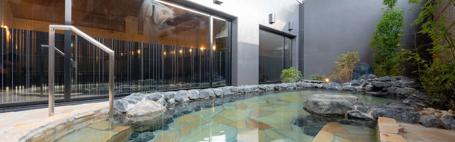 和蔵 天然温泉「睡蓮の湯」 グランヴィリオホテル奈良和蔵 -ルートインホテルズ-