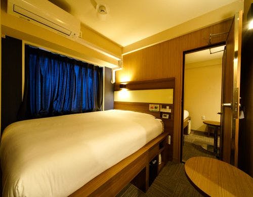 2部屋を中の扉で行き来できるお部屋です