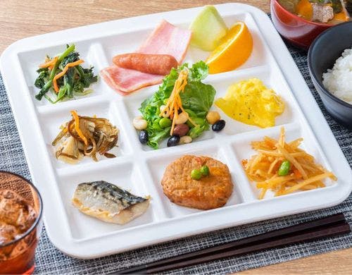 ご当地メニューなど日替わりバイキング