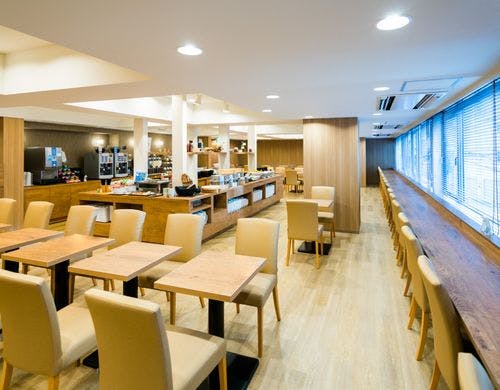 ロハスラウンジは２階にございます