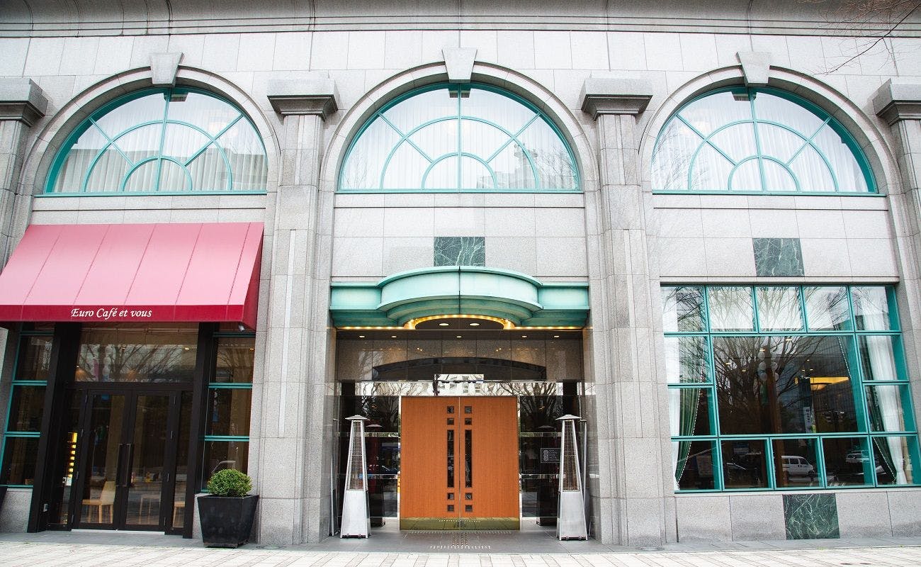 富山駅側入り口