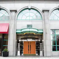 富山駅側入り口