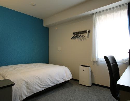 シングル／ダブルルーム