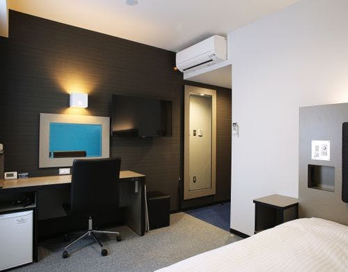 シングル／ダブルルーム（4-6F)