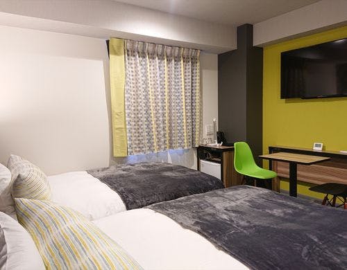 ユニバーサルツイン