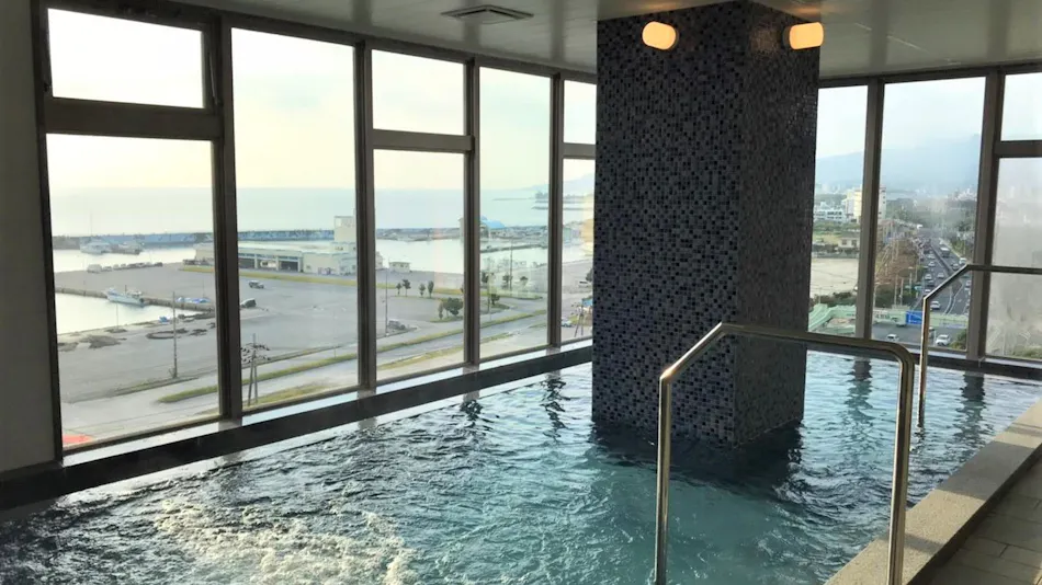 Green Rich Hotel Okinawa Nago (Artificial Hot Spring Futamata Yunohana)