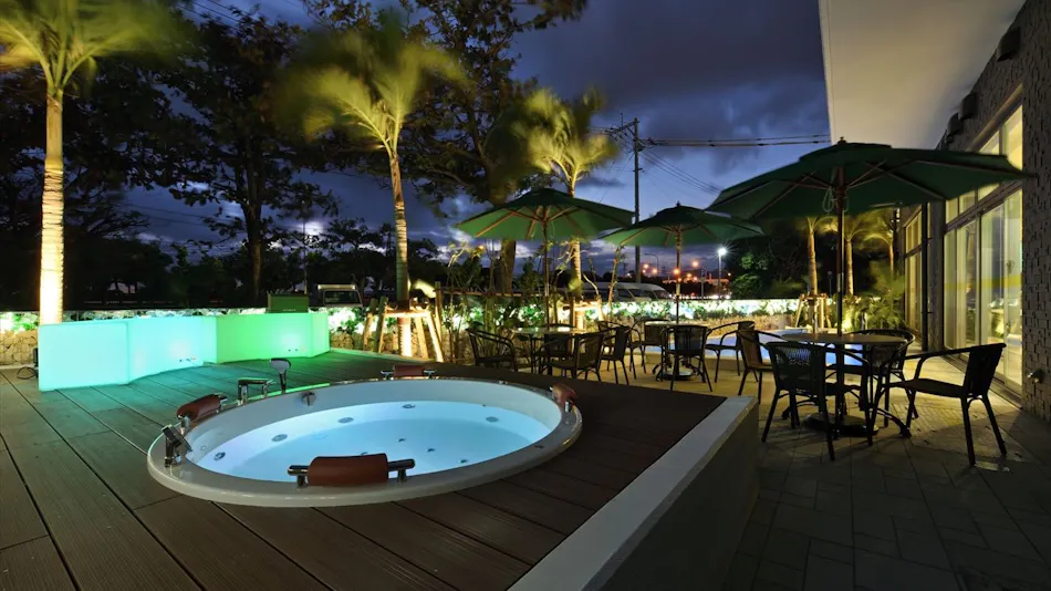 Green Rich Hotel Okinawa Nago (Artificial Hot Spring Futamata Yunohana)
