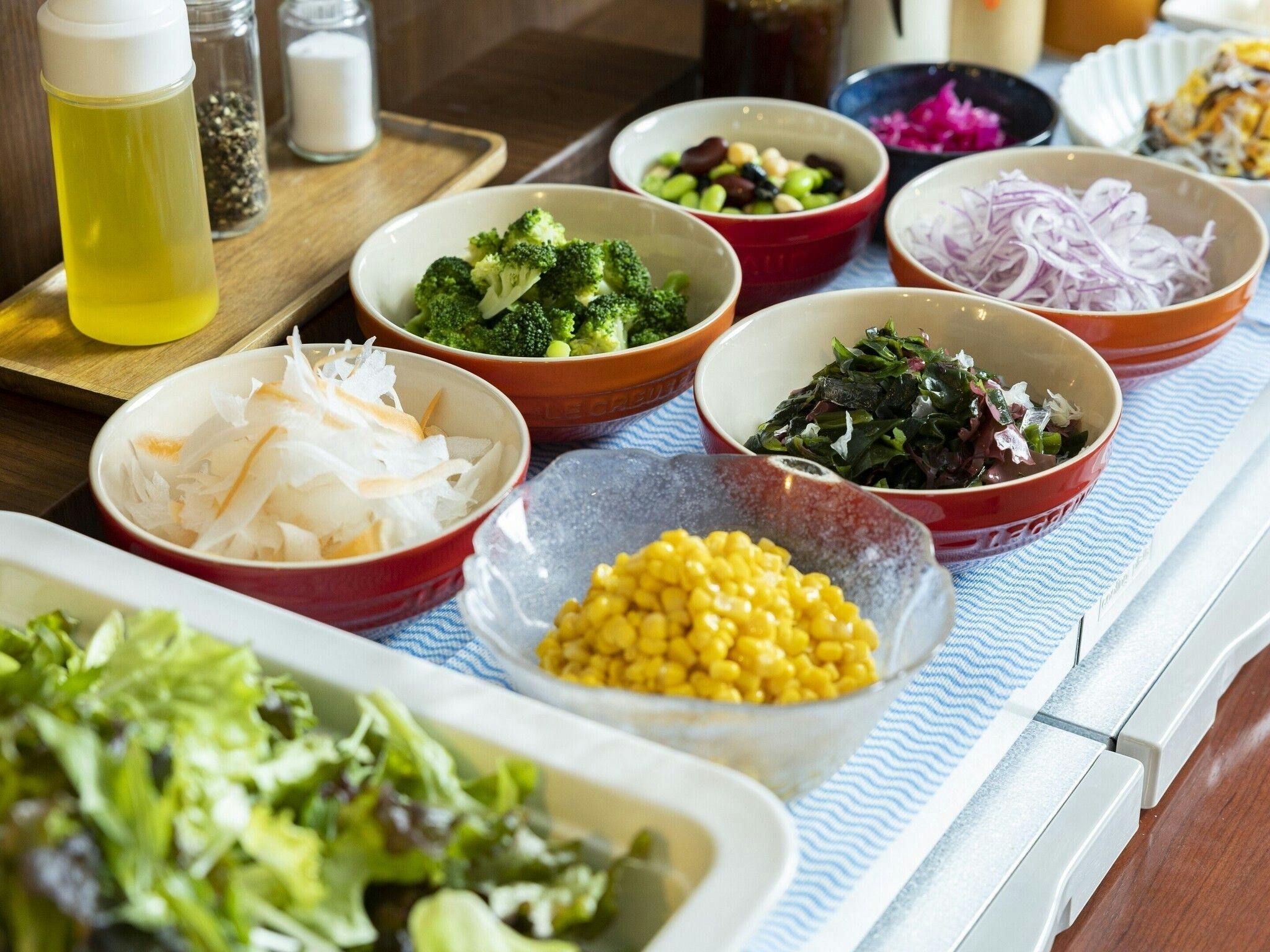 【อาหารเช้า】มุมสลัด