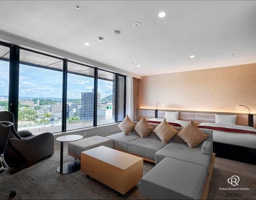 ジュニアスイート・フォース(6号室)