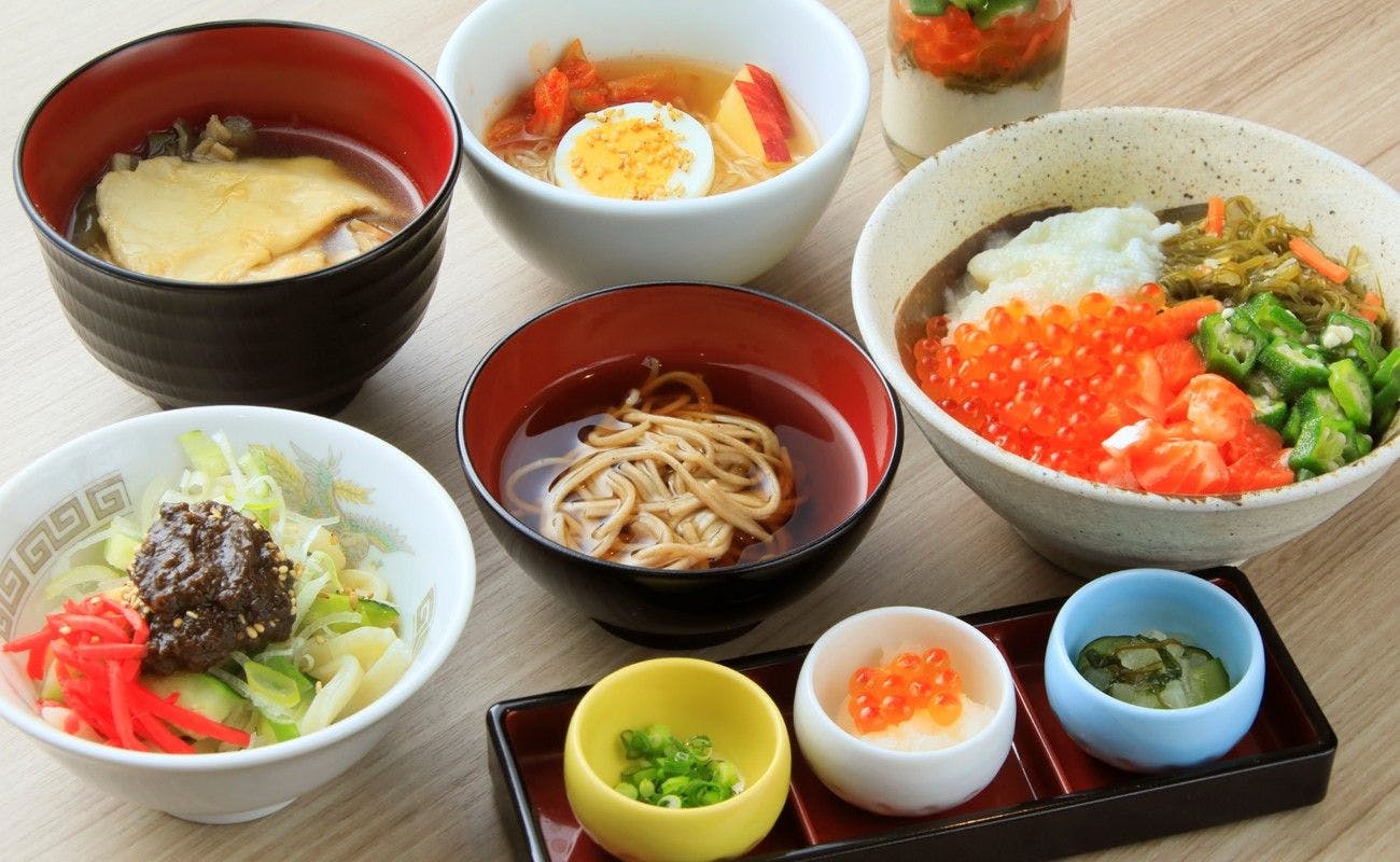 朝食一例　盛岡三大麺