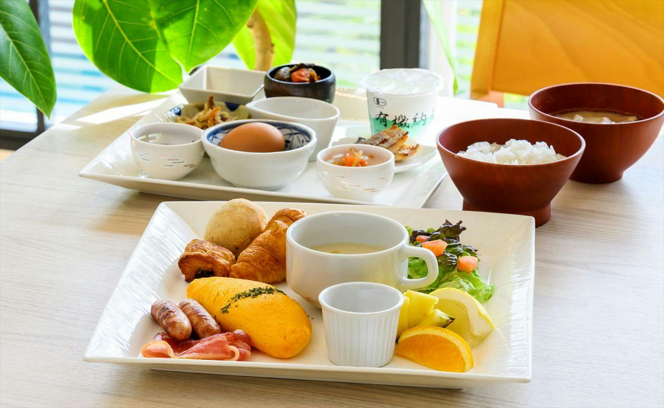 ＴＨＥ　ＧＲＡＮＤ　ＨＯＴＥＬ　ＧＩＮＯＷＡＮ　オーシャン＆シティビューのプレミアム３スターホテル