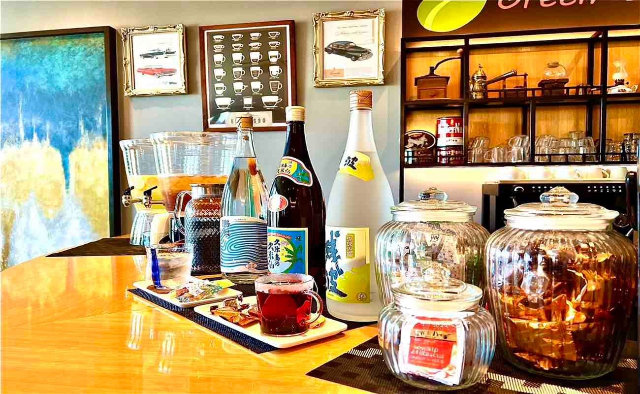 ＴＨＥ　ＧＲＡＮＤ　ＨＯＴＥＬ　ＧＩＮＯＷＡＮ　オーシャン＆シティビューのプレミアム３スターホテル