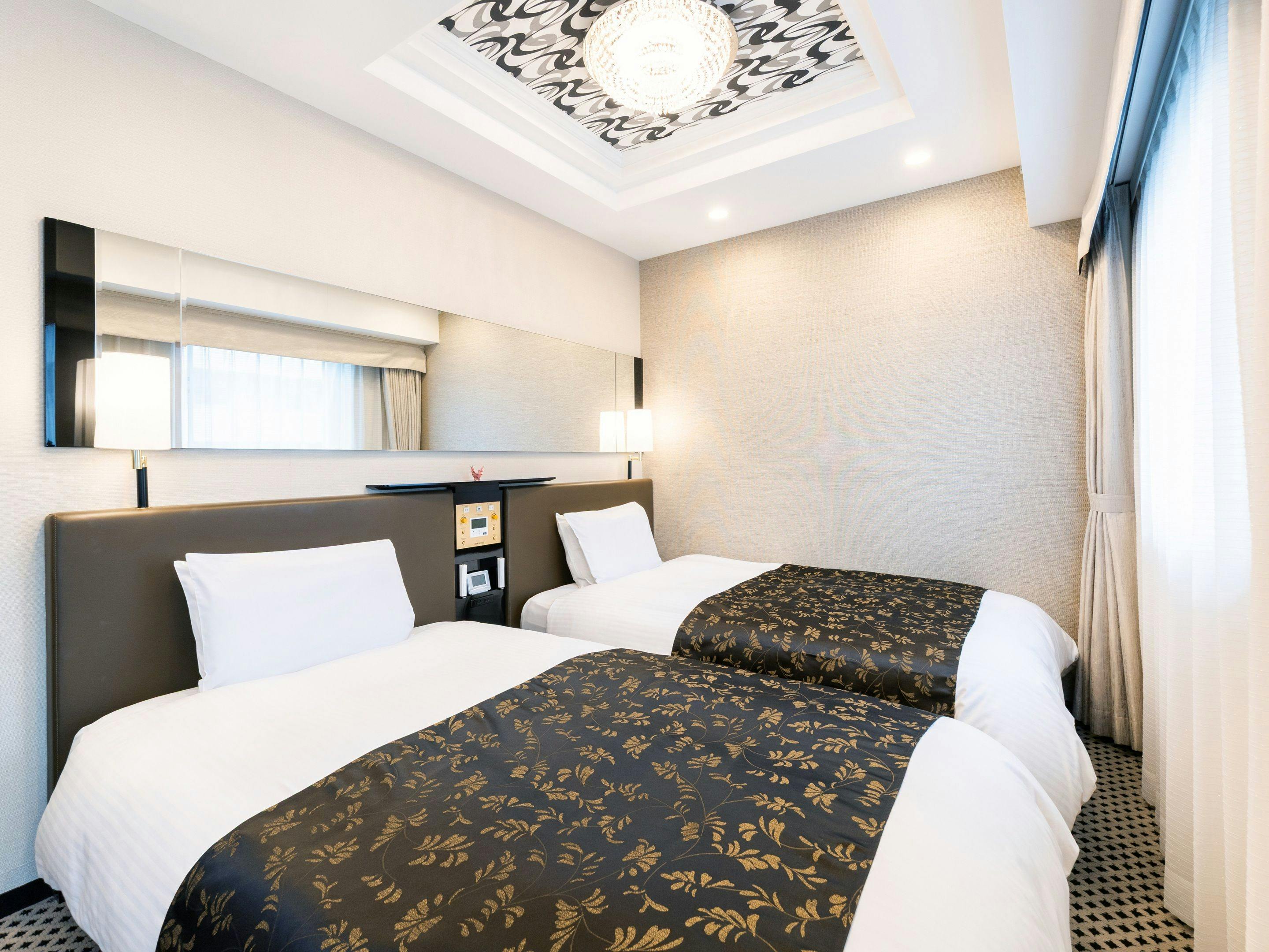 APA Hotel <Shin-Osaka Minamikata Ekimae>