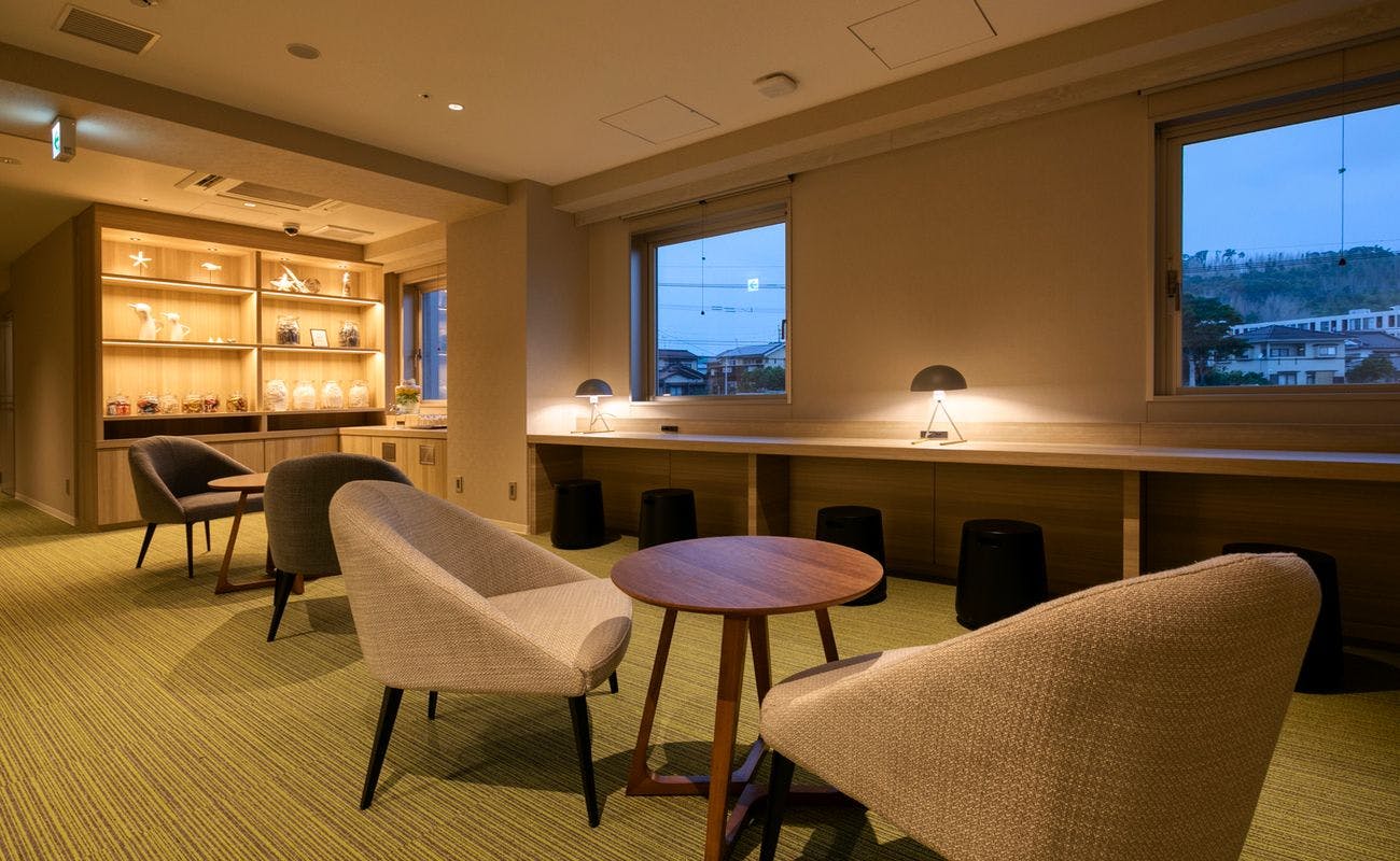 ラウンジ（宿泊者専用、２Ｆ）