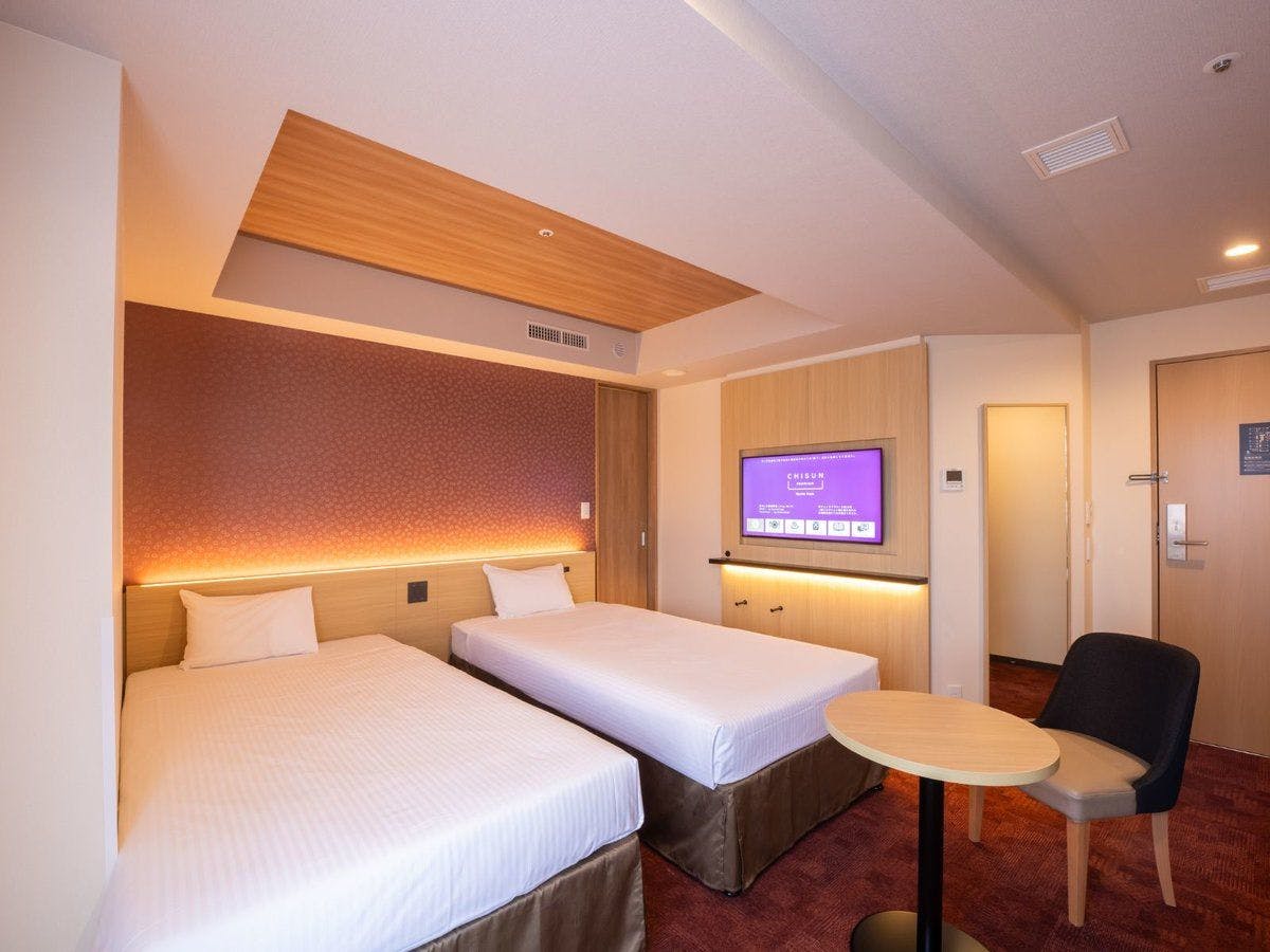 ซูพีเรีย ทวิน