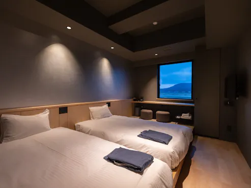 ห้องเตียงคู่ชั้นล่าง