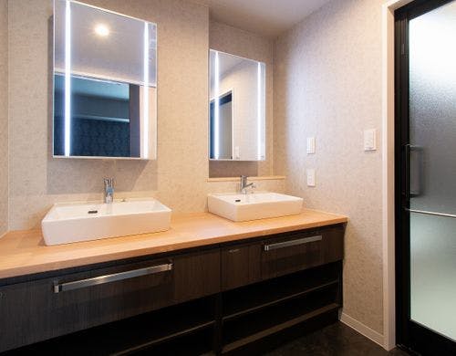 デラックス｜ベッド２台