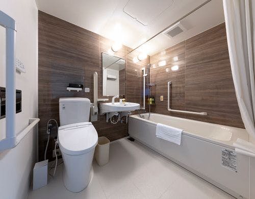 ユニバーサルダブルルーム（バスルーム）