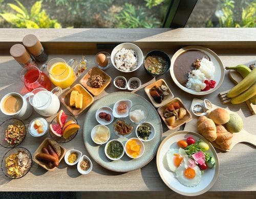 シェフの手作り朝食ブッフェ