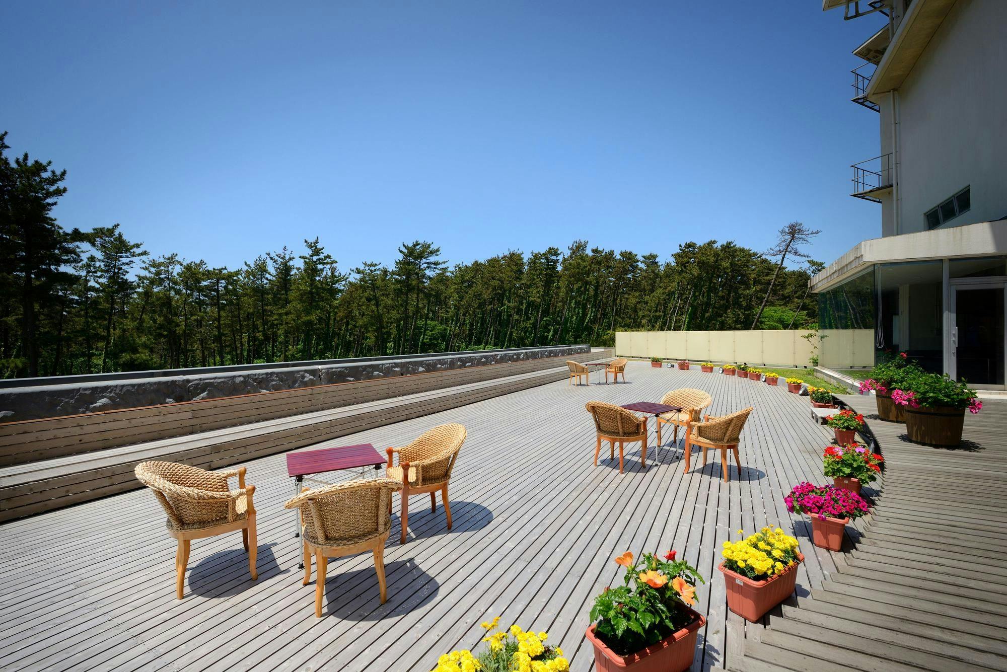 ระเบียง