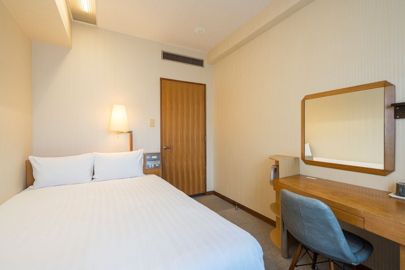 ห้องพักแบบดับเบิ้ลมาตรฐาน รองรับผู้เข้าพักได้สูงสุด 2 ท่าน