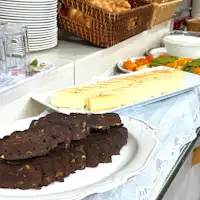 อาหารเช้าแบบบุฟเฟ่ต์