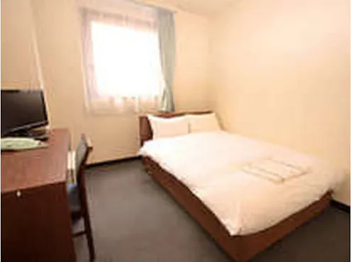 Tempat tidur semi-double