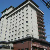 ทำเลที่ตั้งดีเยี่ยมอยู่ตรงหน้าป้ายรถบัสน้ำพุร้อน Yunokawa