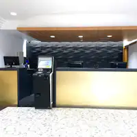 เคาน์เตอร์ด้านหน้า