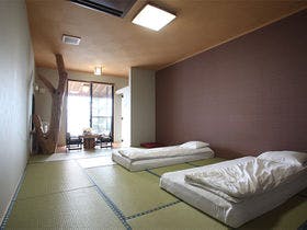 雲仙みかどホテル本館 銘木・空中露天・豪華バイキングの宿