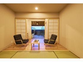 雲仙みかどホテル本館 銘木・空中露天・豪華バイキングの宿