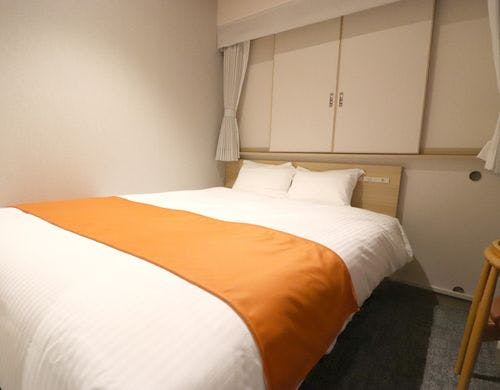 室数限定！シモンズベッド採用