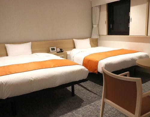 室数限定！シモンズベッド採用