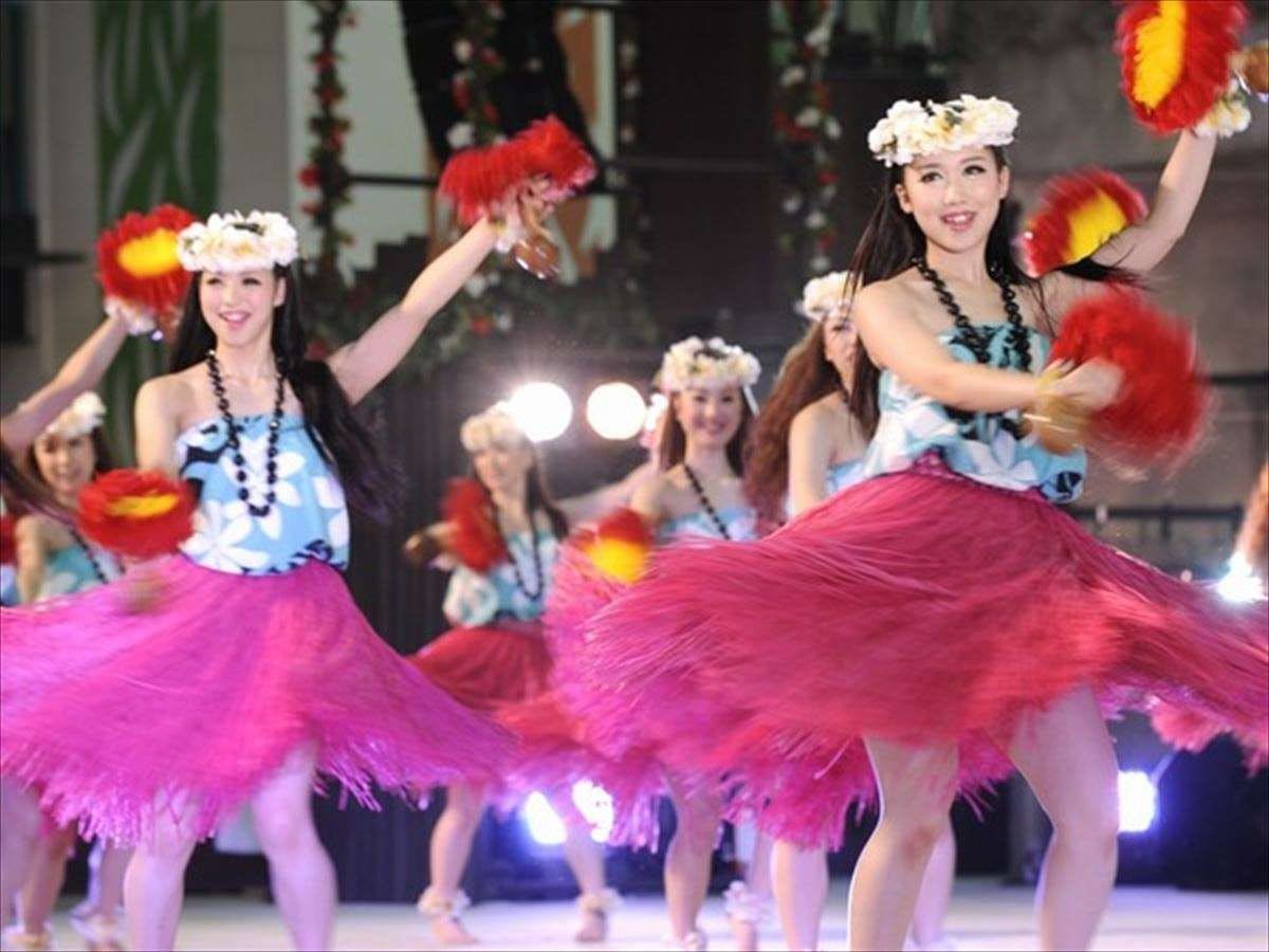 【Hawaiians】การแสดงฮูล่าดานซ์
