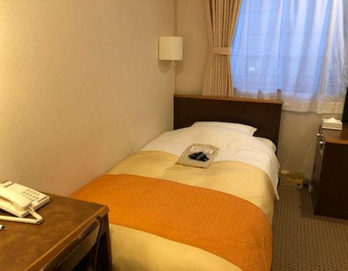 本館シングルルーム。浴衣をご準備。