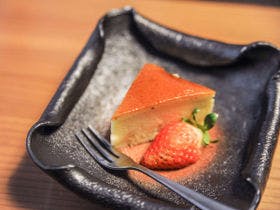 静寂な森の宿　山しのぶ