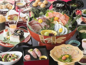 大阪道頓堀川畔　大和屋本店