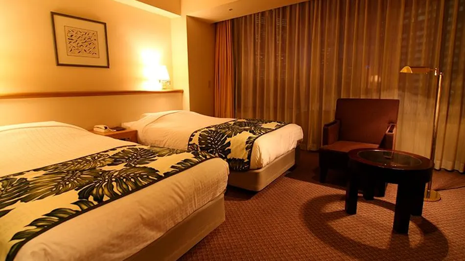 Breezbay Hotel Resort & Spa
