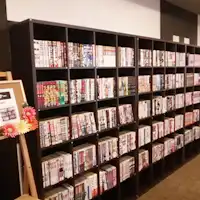 1.000 buku komik gratis di lobi.