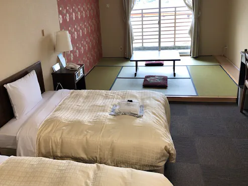 Contoh kamar bergaya Jepang-Barat