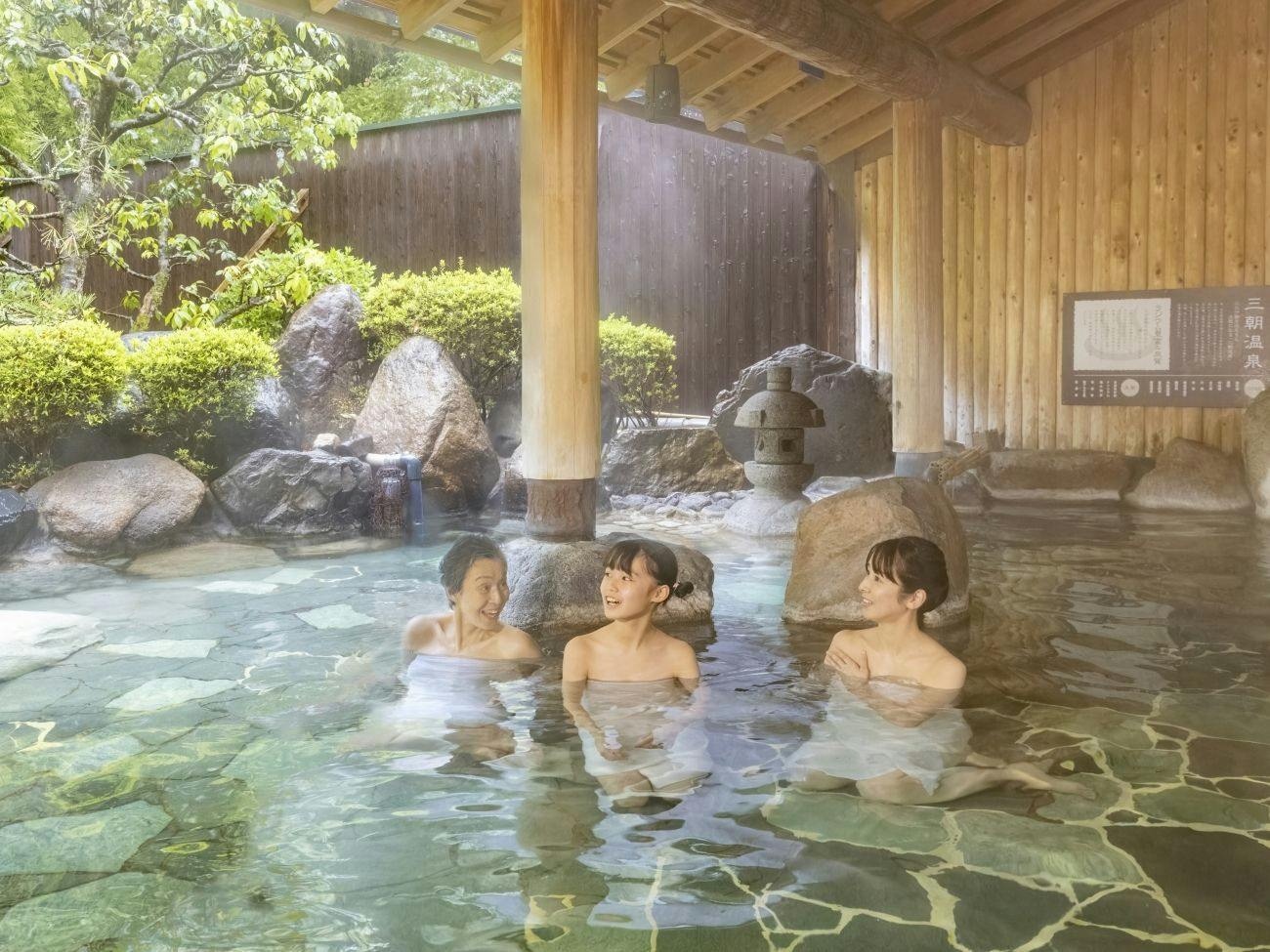 Ooedo Onsen Monogatari Premium Saiki Bekkan