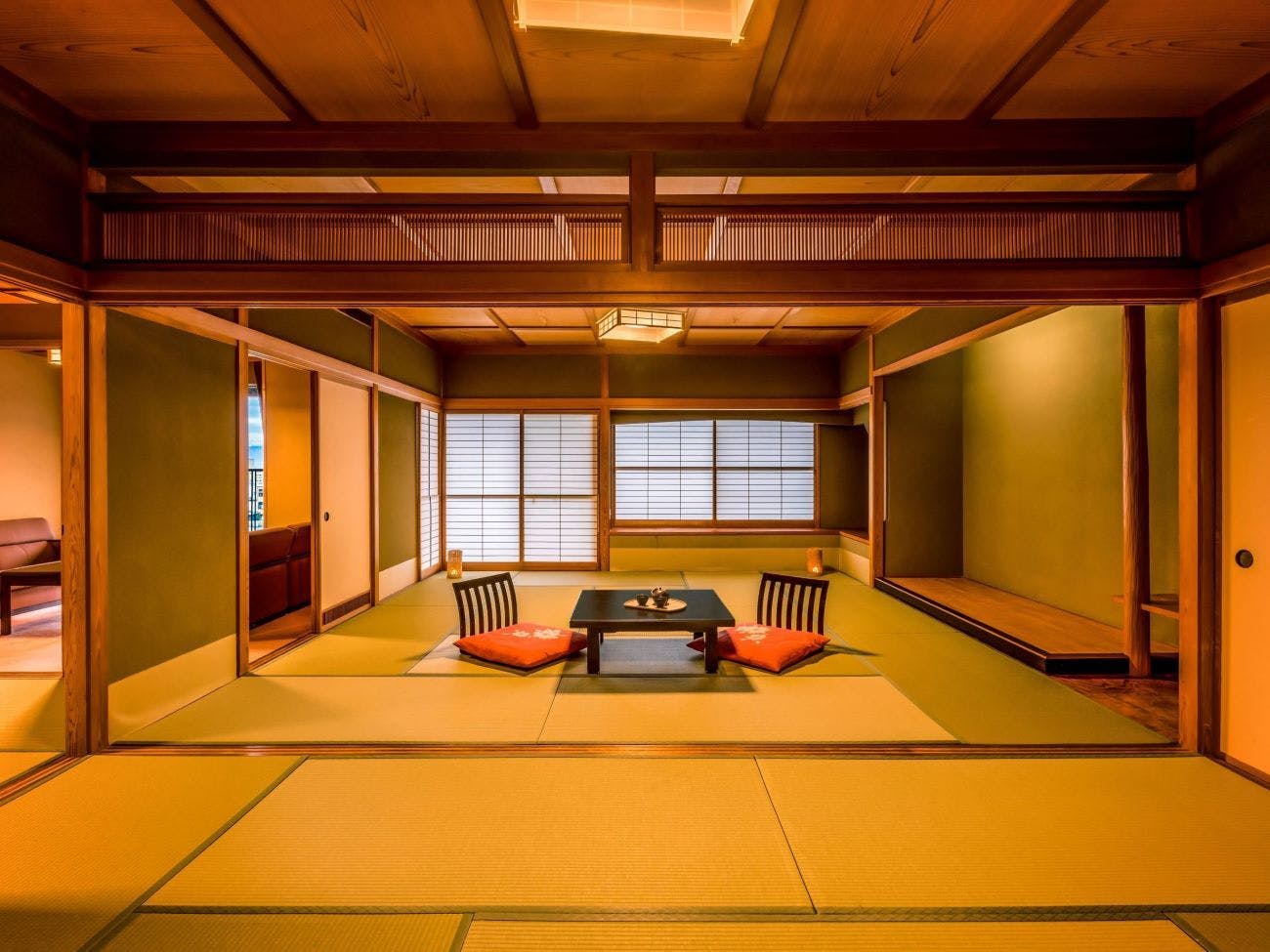Ooedo Onsen Monogatari Premium Kaga Maruya