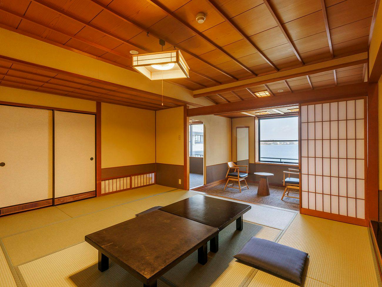 Ooedo Onsen Monogatari Premium Kaga Maruya
