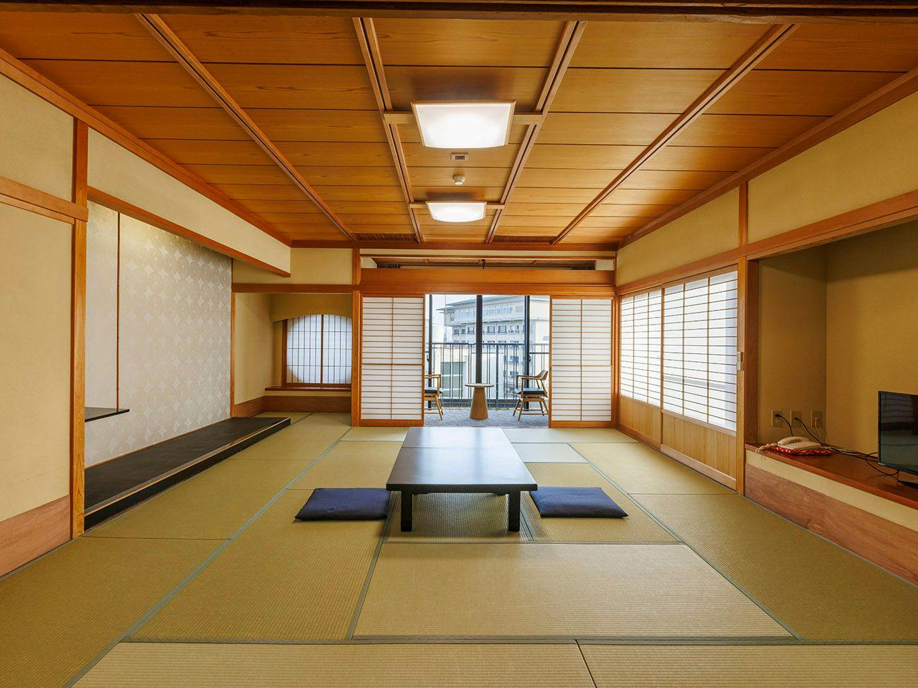 Ooedo Onsen Monogatari Premium Kaga Maruya