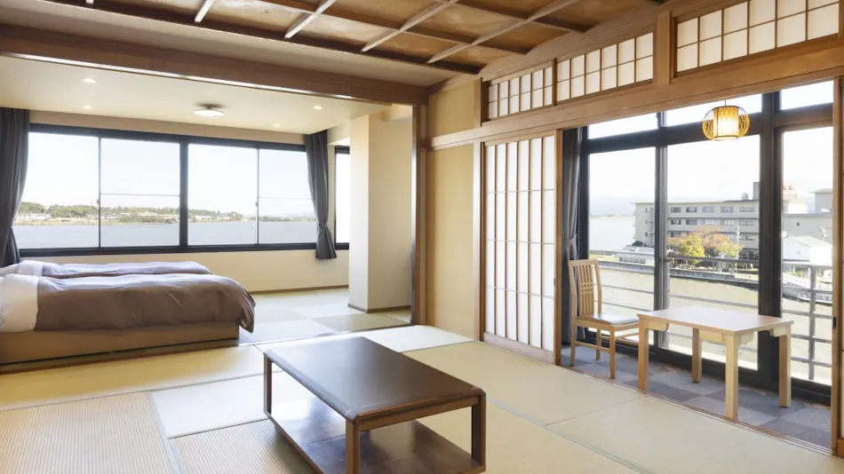 Ooedo Onsen Monogatari Premium Kaga Maruya