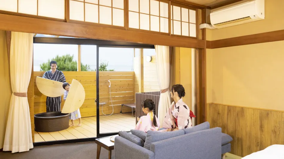 Ooedo Onsen Monogatari Premium Kaga Maruya