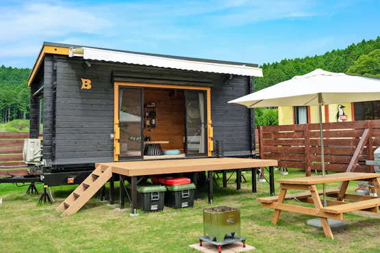 บ้านรถพ่วงไม้